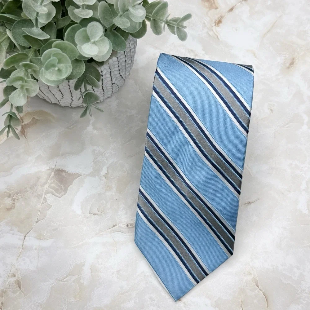 Brooks Brother Blue Diagonal Stripes Silk Tie 3 1/4